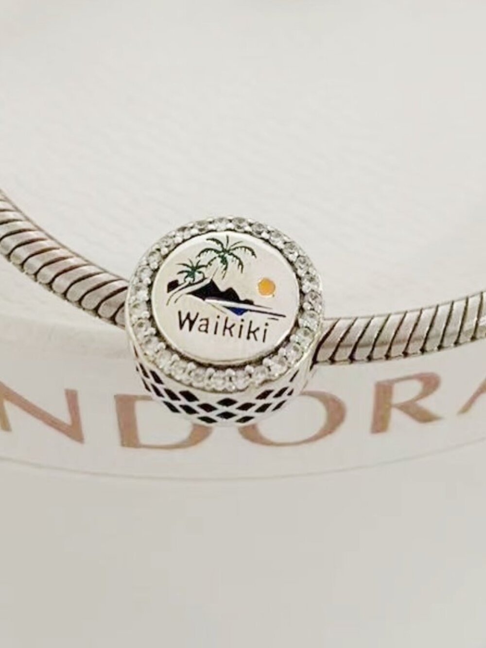 Pandora Hawaii Exclusive Waikiki Beach Charm RARE